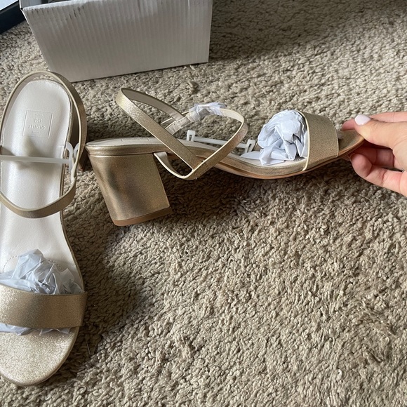 Brand new never worn - Picture 3 of 7